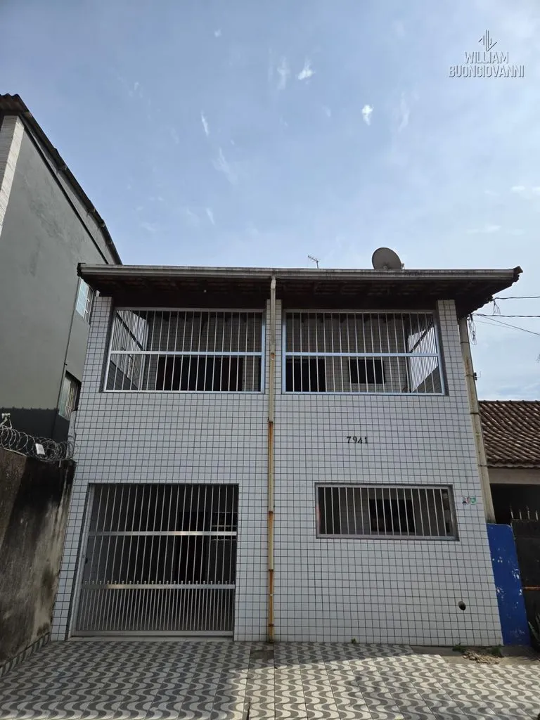 Imagem Sobrado Espaçoso na Ocian - Conforto, Localização Privilegiada e Excelente Preço