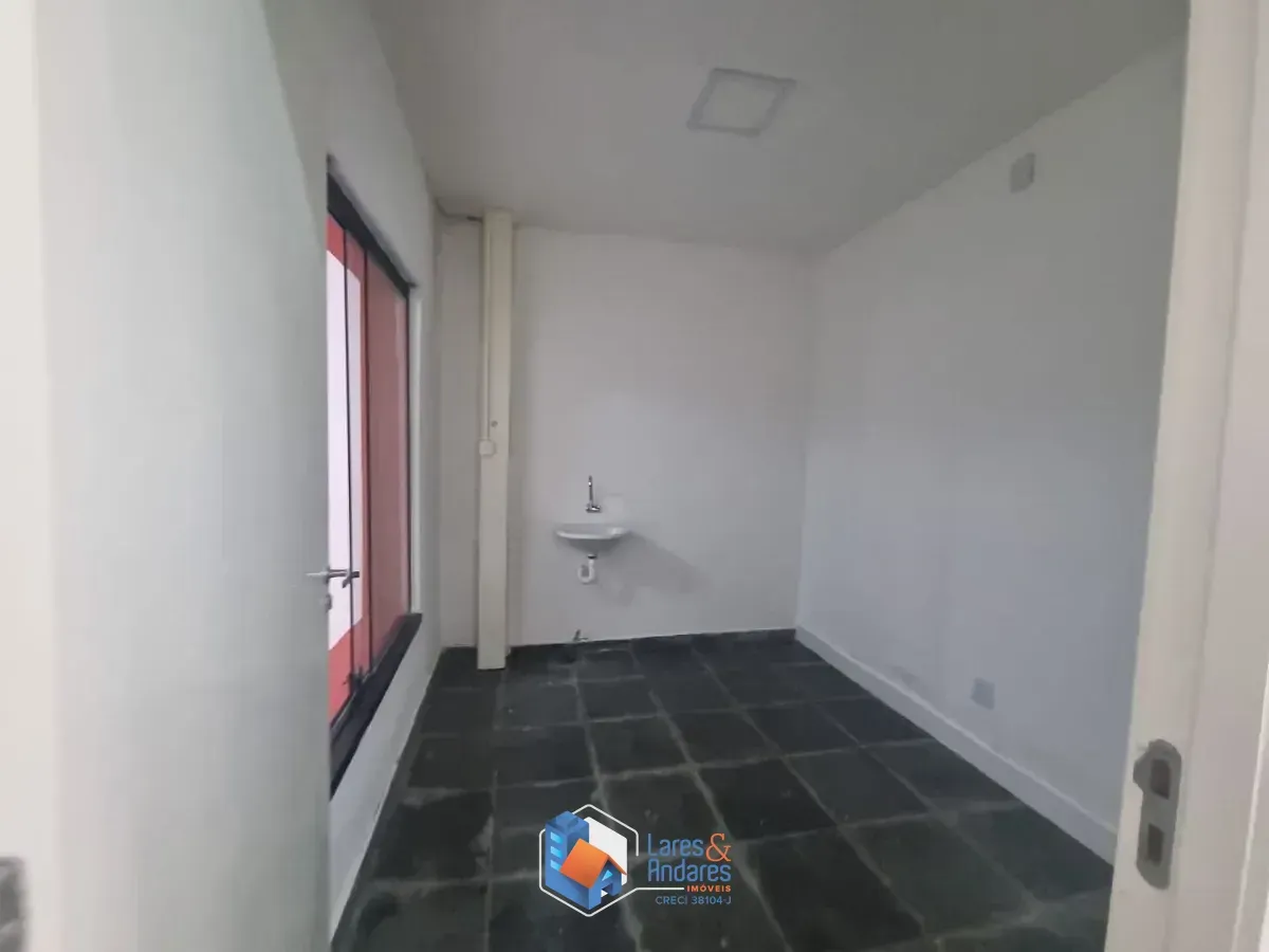 Imagem Casa comercial para venda em Mirandópolis, 241m²
