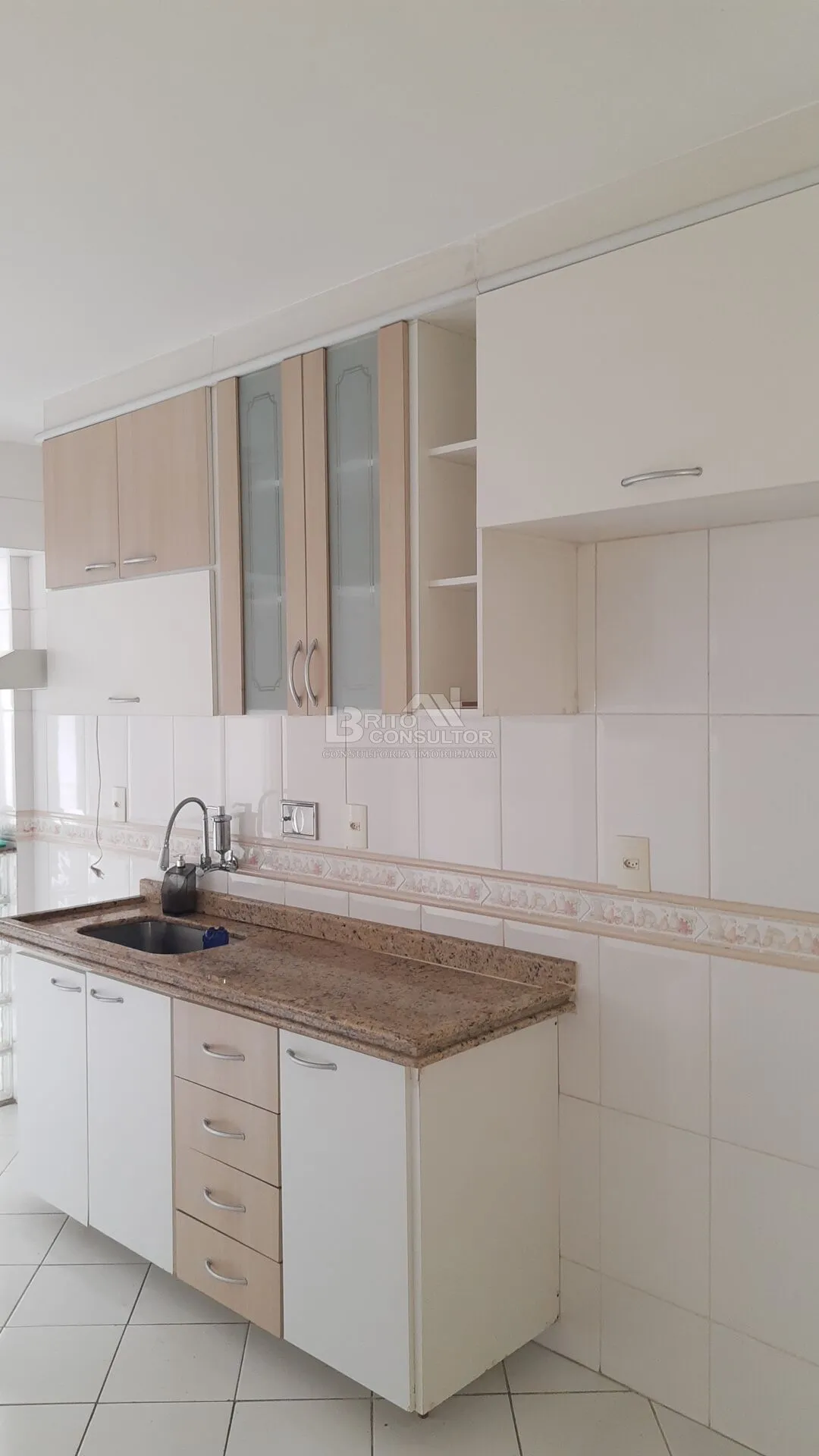 Imagem Apartamento 2 Quartos à Venda no Mutondo | Alcântara - 112 m², Varanda | Garagem | Dependência Completa