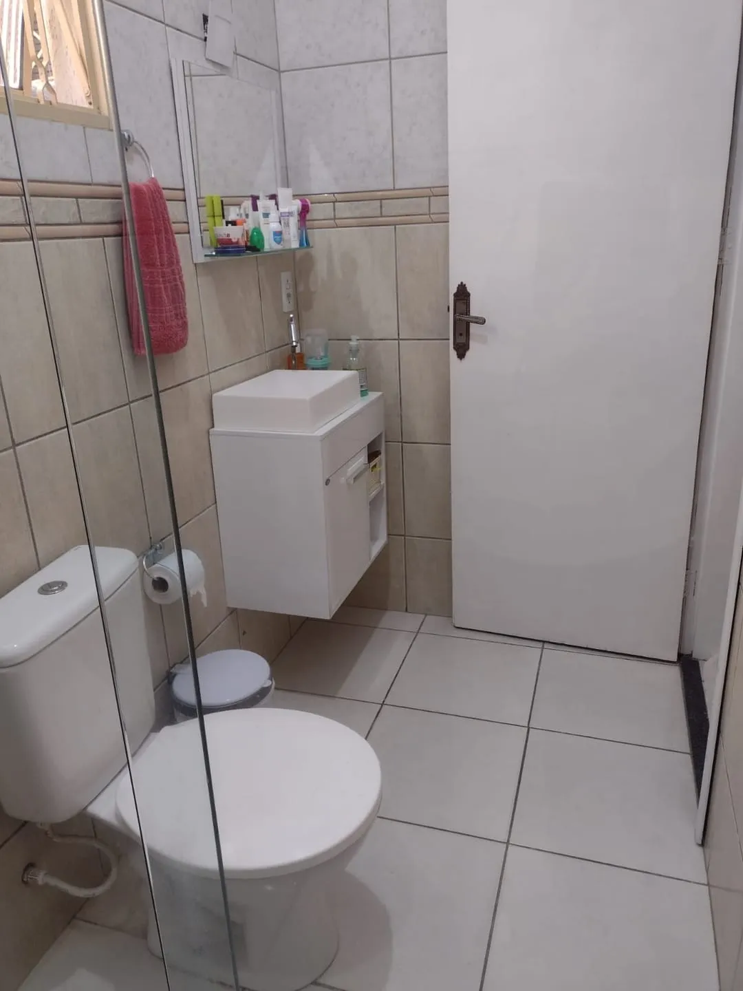 Imagem Casa à venda 2 Quartos, 1 Vaga, 125M², Parque São Domingos, Pindamonhangaba - SP