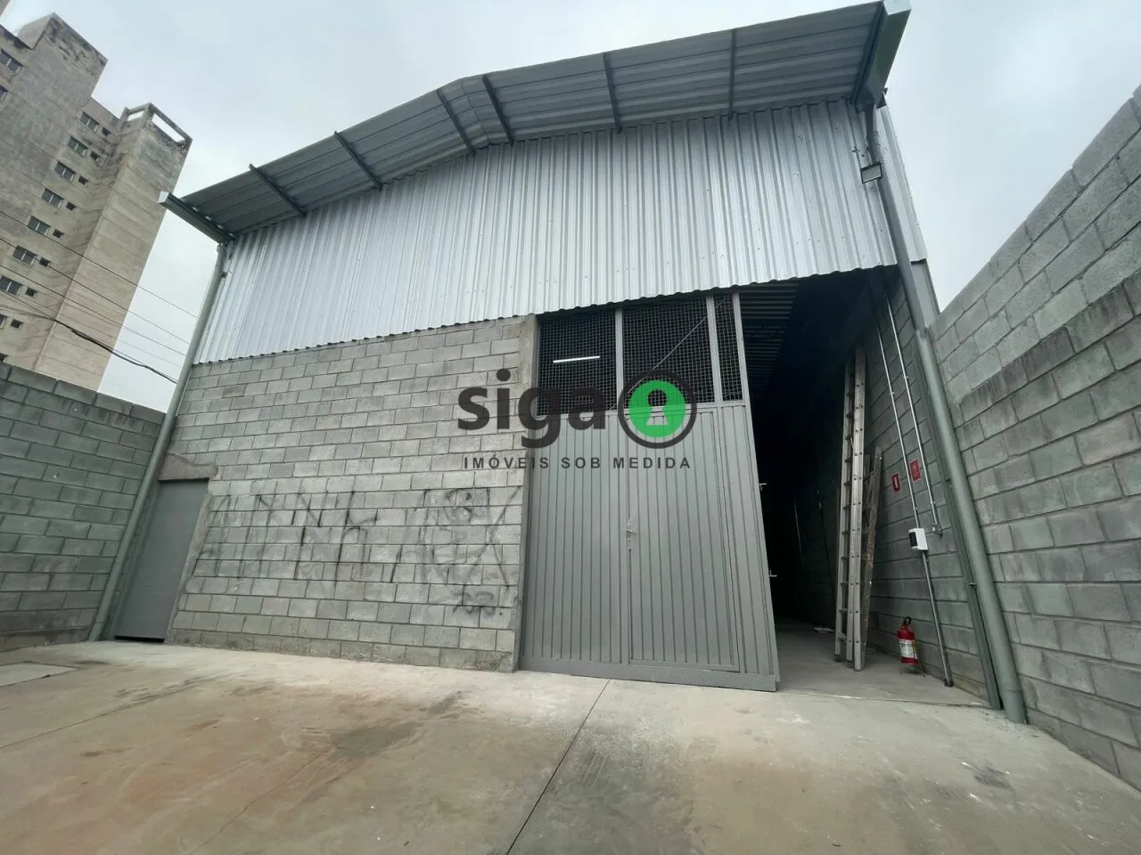 Imagem Galpão Industrial à Venda - 450 m² - Infraestrutura Completa - Zona ZC - São Paulo