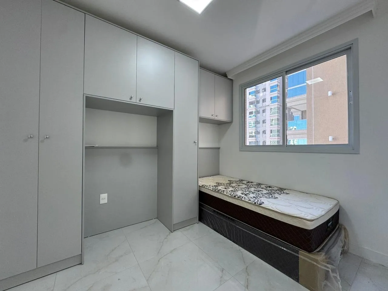 Imagem Apartamento com vista para o mar à venda com 70m2 por R$ 950.000,00