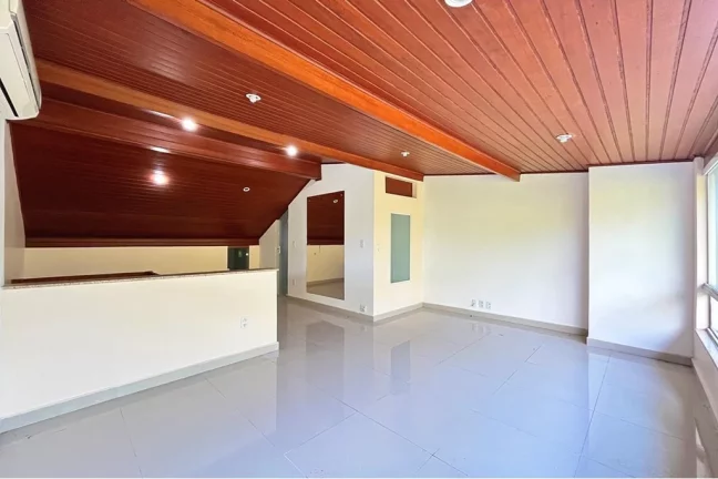 Imagem Casa em Condomínio para venda no bairro Tristeza em Porto Alegre