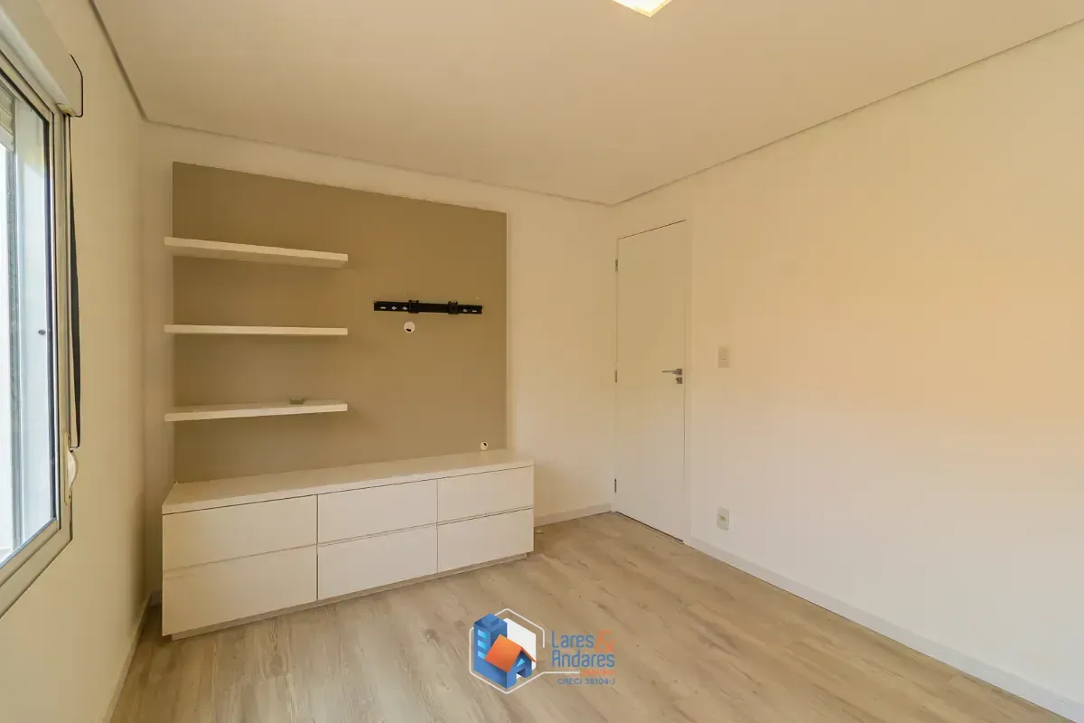 Imagem Casa para venda em Mirandópolis com 4 quartos, sendo 4 suítes, 405m²