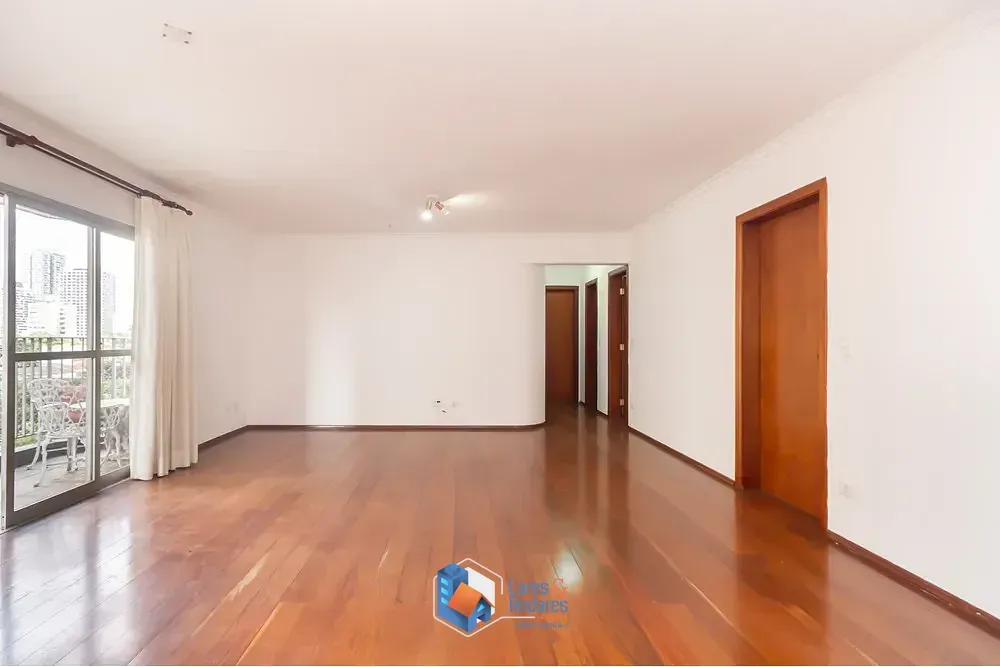 Foto do imóvel Apartamento para venda em Pompeia com 3 quartos, sendo 1 suíte, 155m² em Rua Doutor Miranda de Azevedo
