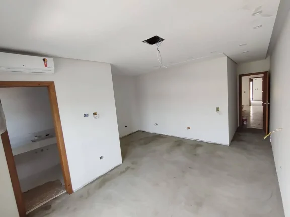 Imagem Sobrado Novo Alto Padrão 3 Dormitórios e 3 Suítes Estuda Permuta