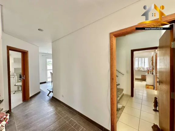 Imagem Casa à venda no condomínio Golf Village na Granja Viana - Batelli Imóveis