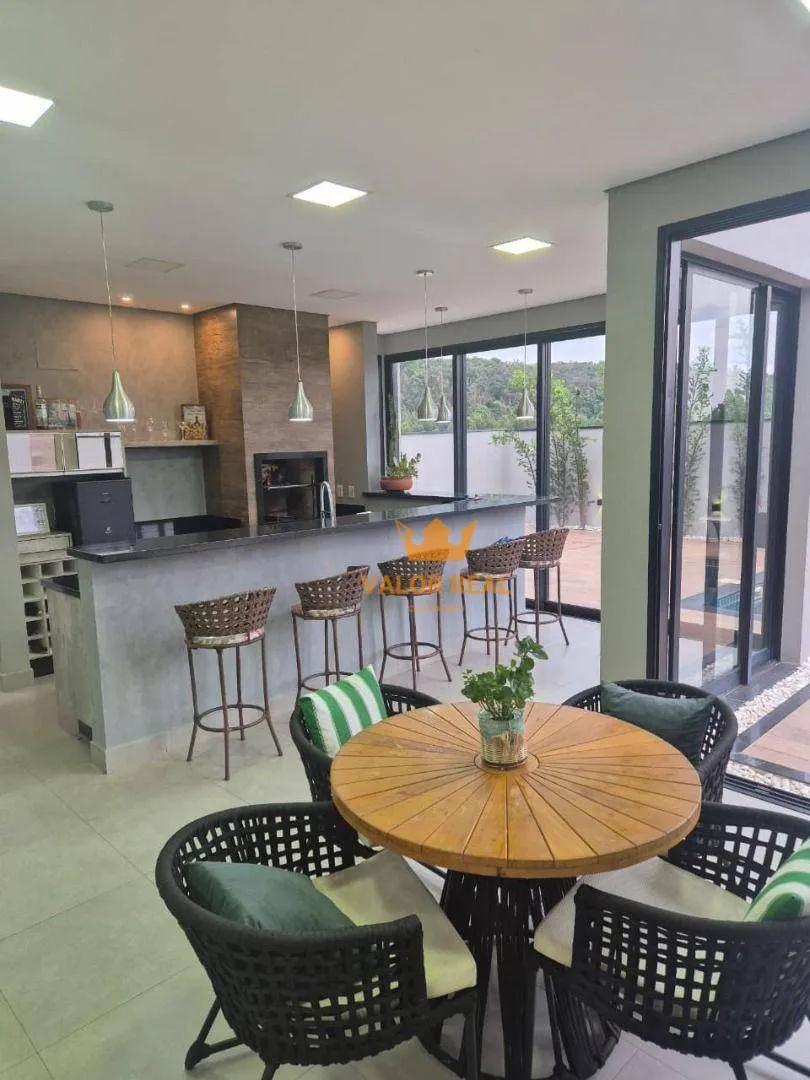 Imagem Casa Nova em Cond com 4 Suites, 6 vagas, 280 m² Residencial Ibi-Aram II. Aceita Financto.