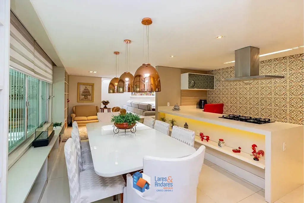 Imagem Casa à venda 4 Quartos 2 Suites 3 Vagas 167M² Vila Anhanguera São Paulo - SP