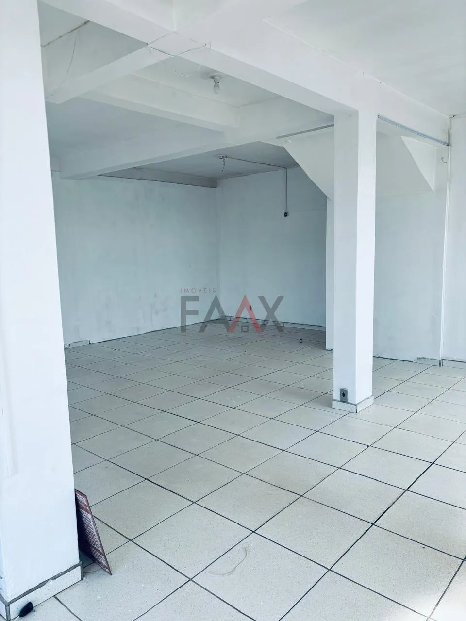 Imagem Sala Comercial com 115m de área para locação na Primavera em Guarapuava