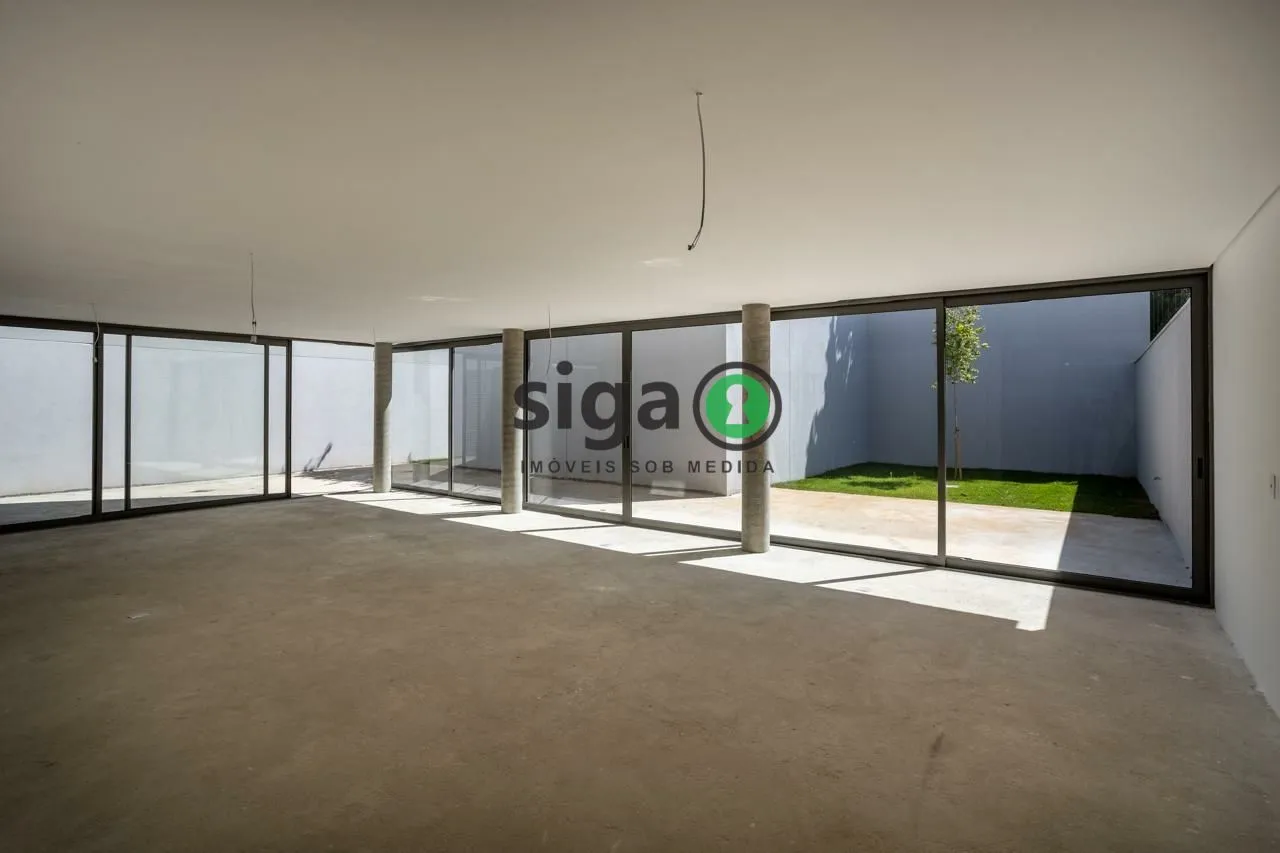 Imagem Casa em Condomínio para venda no Jardim Europa 04 suítes, São Paulo - SP
