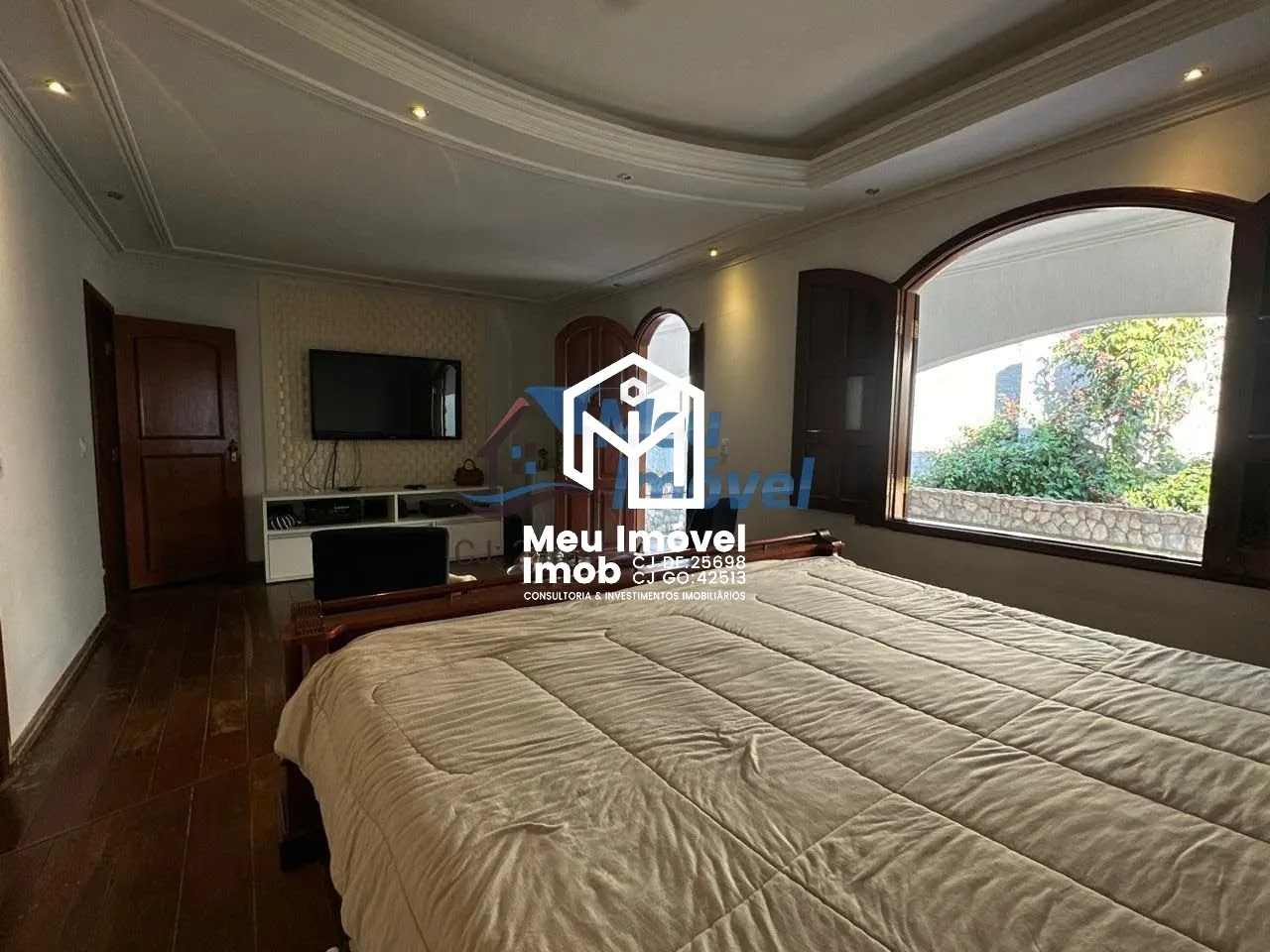 Imagem Arniqueiras Casa 6 Quartos 6 Suítes 600 m² Closet Banheira Jardim de Inverno