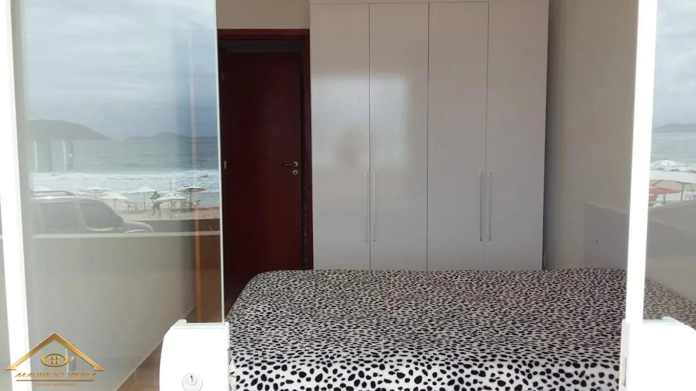 Imagem Apartamento para Venda em Cabo Frio / RJ no bairro Peró