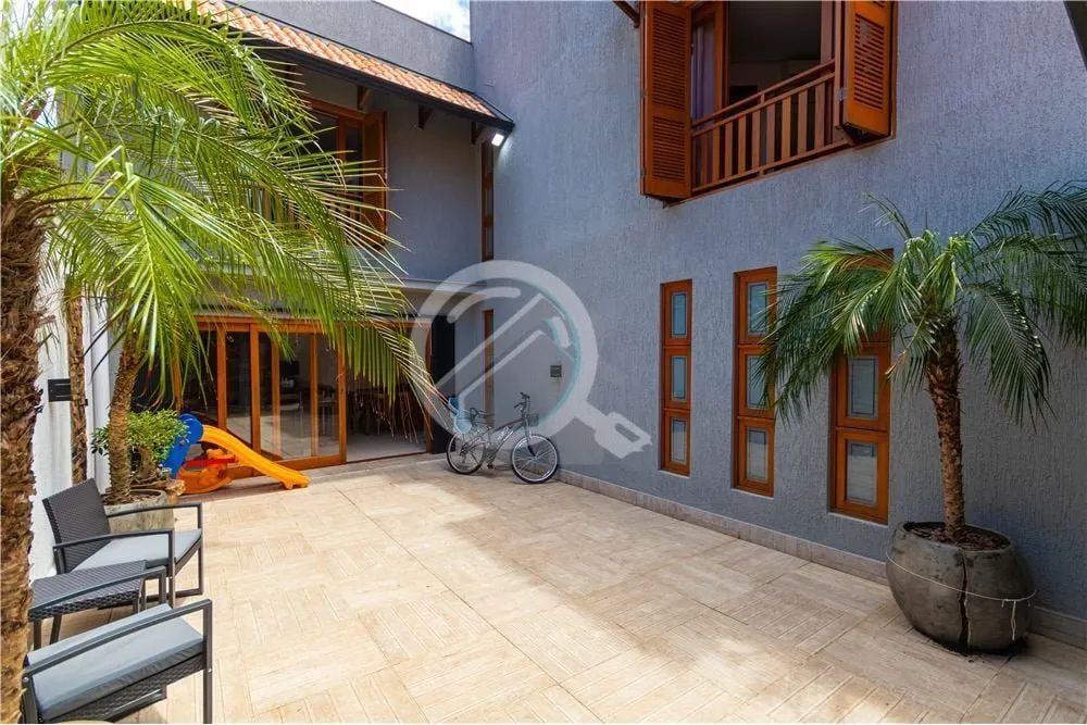 Imagem Esta linda casa de alto padrão é o lugar perfeito para aqueles que buscam conforto, funcionalidade...