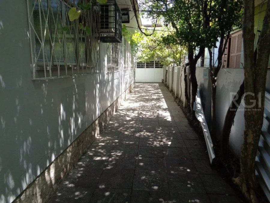 Imagem Casa para Venda - 200m², 3 dormitórios, 2 vagas - Navegantes