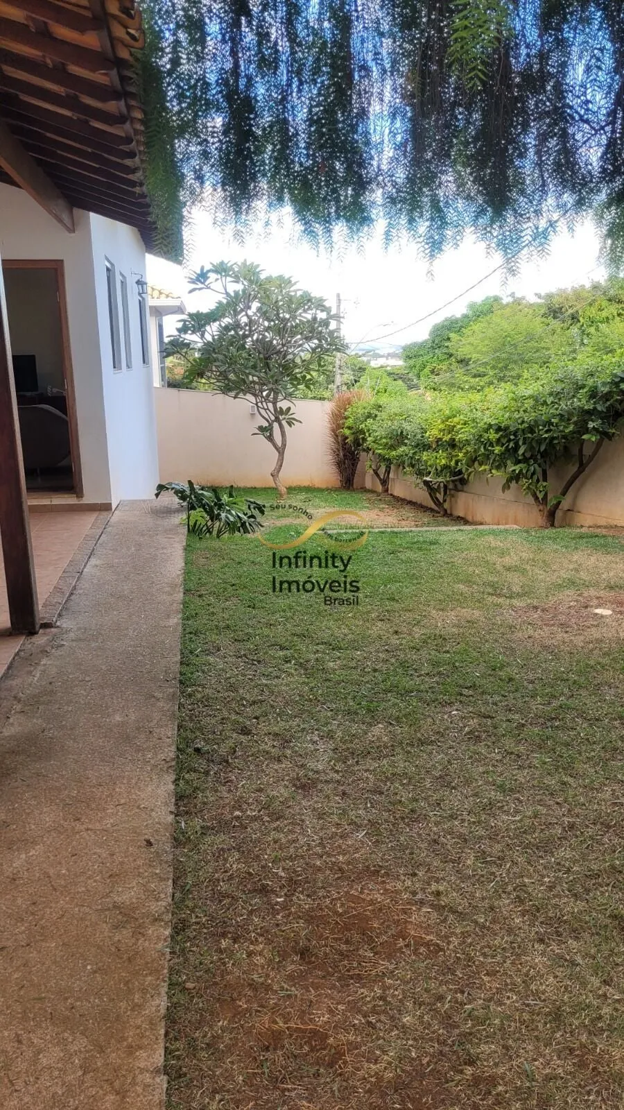 Imagem Casa à venda no bairro Trevo - Belo Horizonte/MG