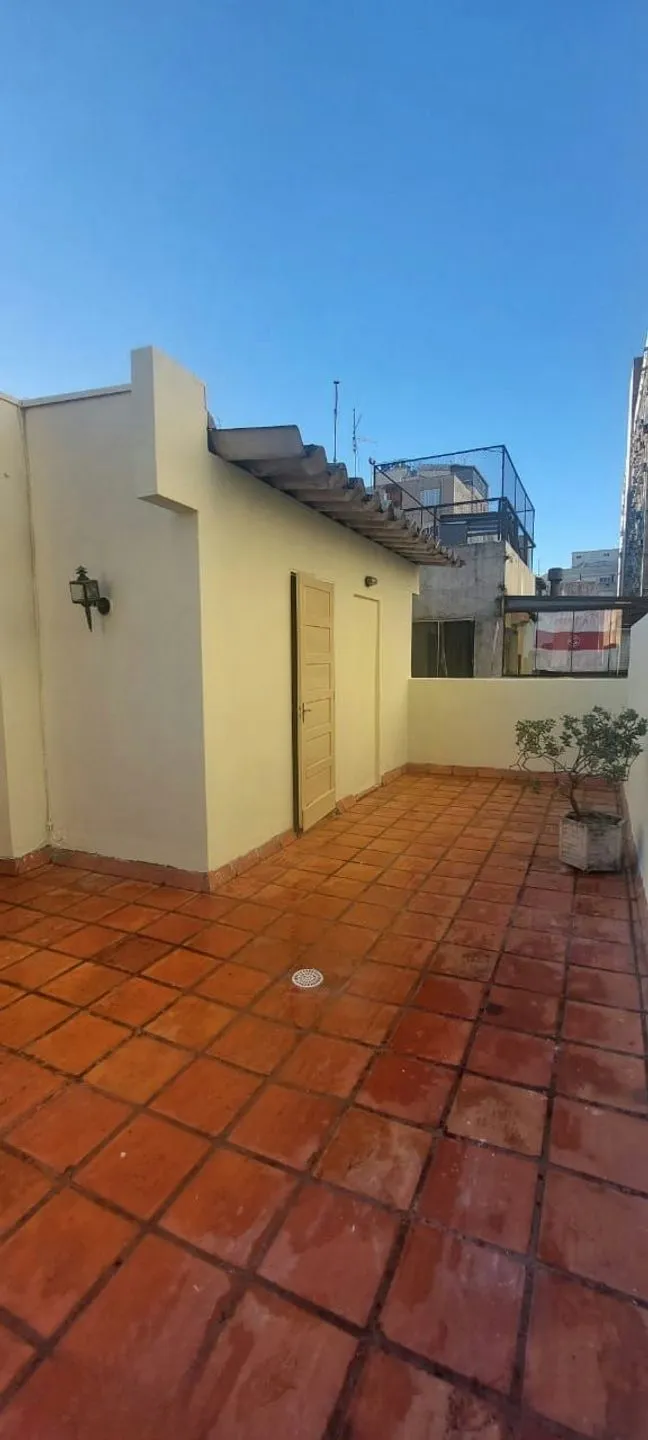 Imagem Cobertura com 2 quartos e 84m² à venda em Centro Histórico, Porto Alegre.