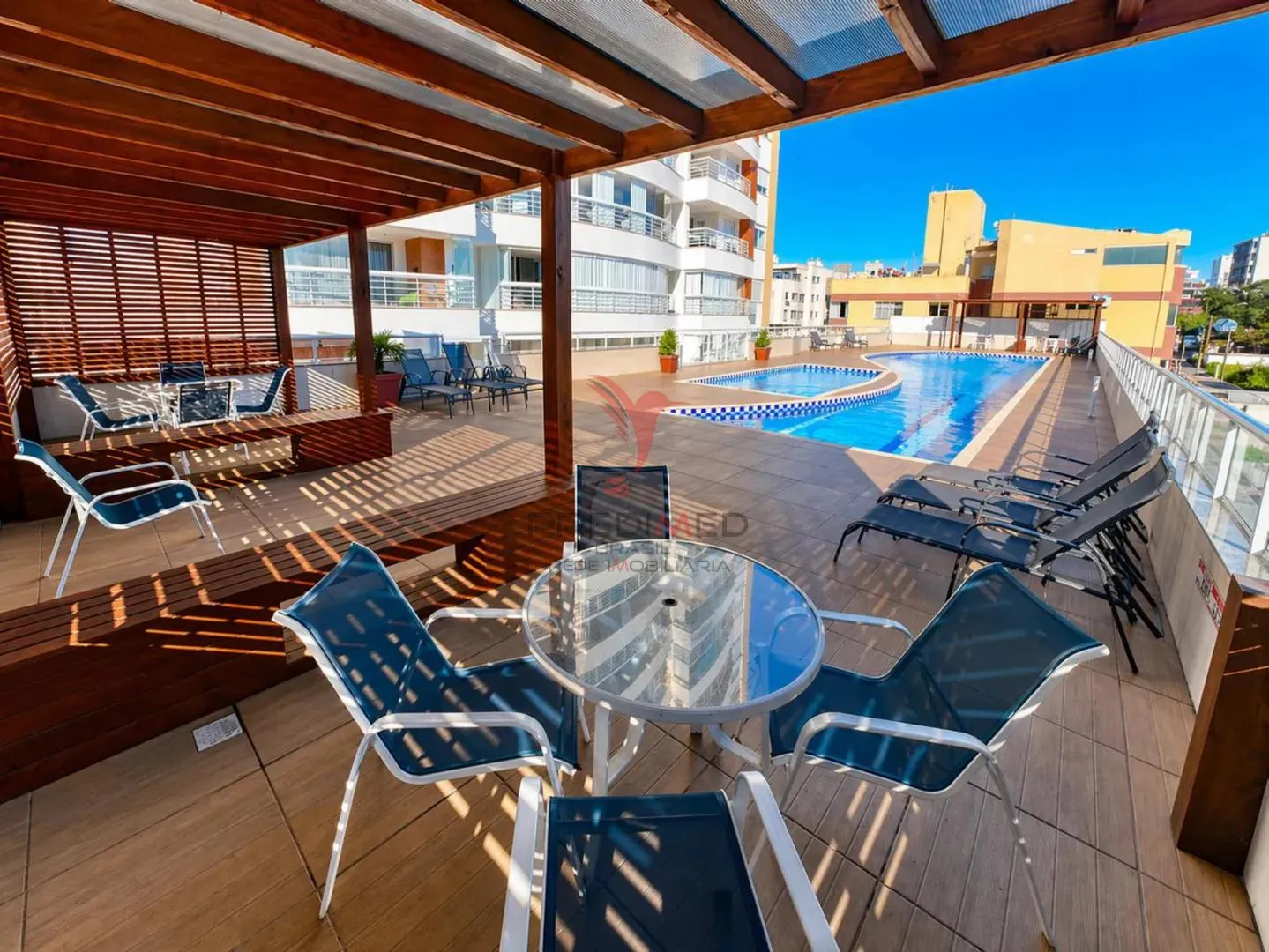 Imagem Exclusividade e Estilo no Abraão: Seu Refúgio Particular no Porto dos Corais