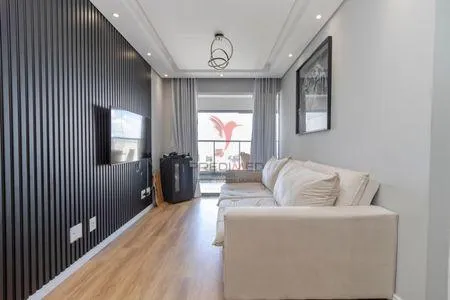 Imagem Vendo apartamento, 43m2, andar alto, com um quarto, uma vaga de garagem, Alto da Boa Vist