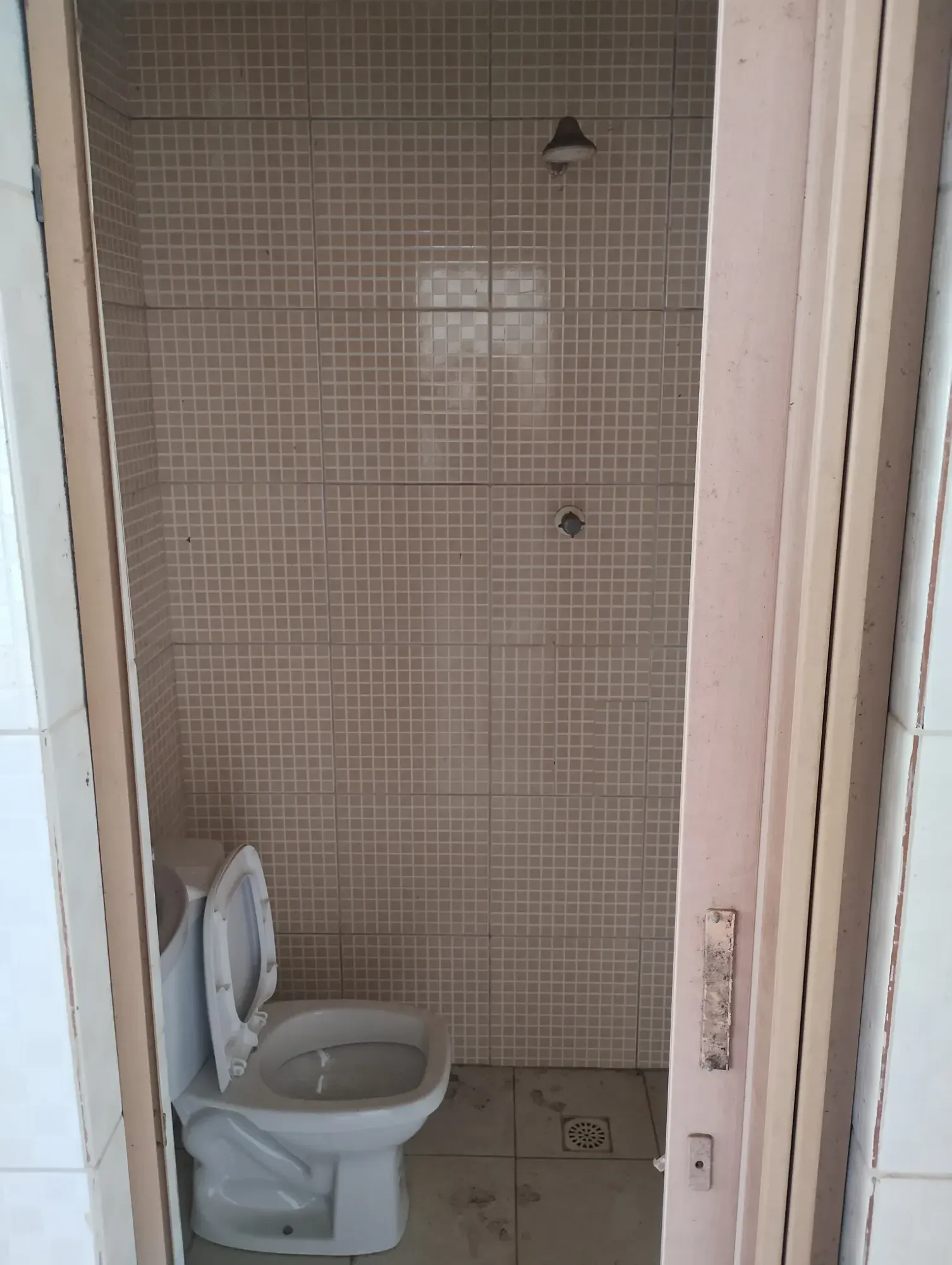 Imagem Sobrado com 4 Quartos para Alugar, 240 m² em Planalto Vinhais II - São Luís