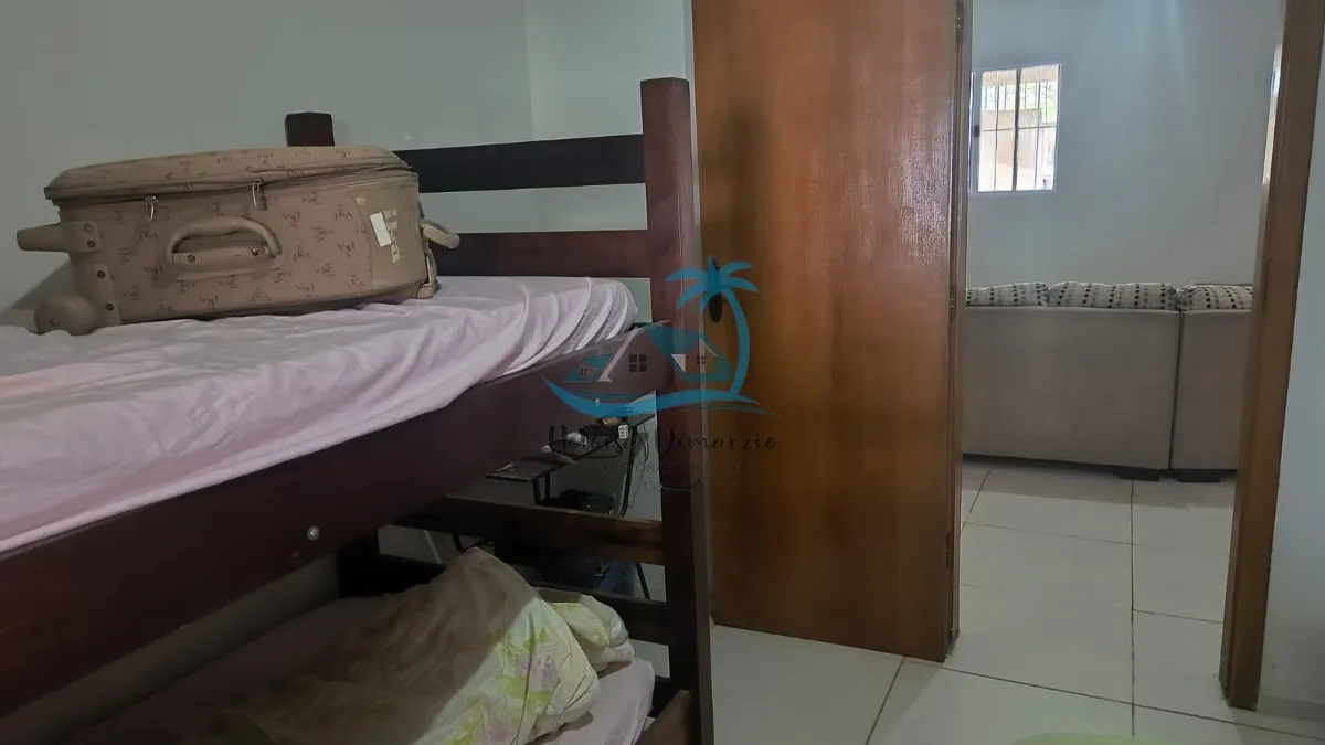 Imagem Excelente imóvel para investidor no Perequê-açu a apenas 250m do mar: 02 casas térreas, entrada por ruas separadas
