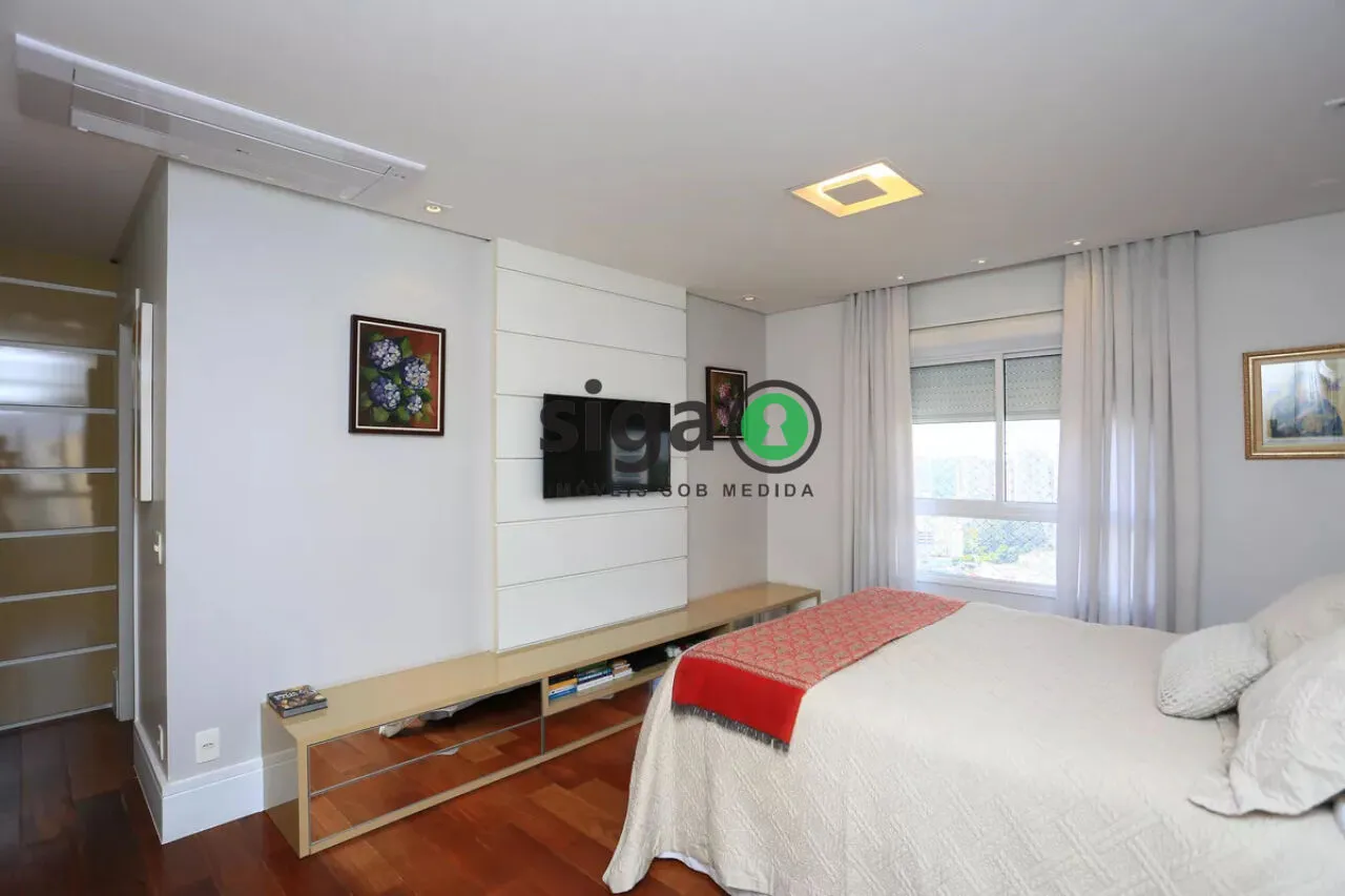 Imagem Apartamento de 223 metros com 3 quartos e 4 vagas