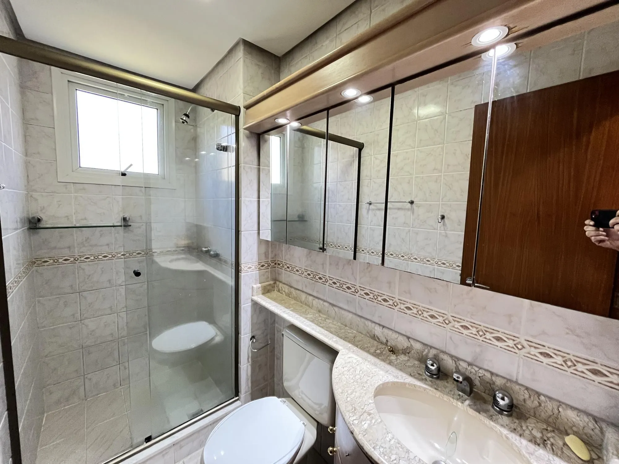 Imagem Apartamento de 3 quartos e 1 vaga de garagem no bairro Chácara da Pedras em POA