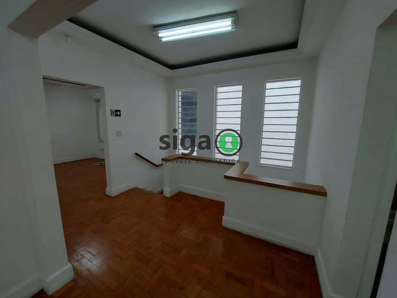 Imagem Casa Comercial para Locação em Pinheiros, com 350m² com 8 vagas, Sem mobilia