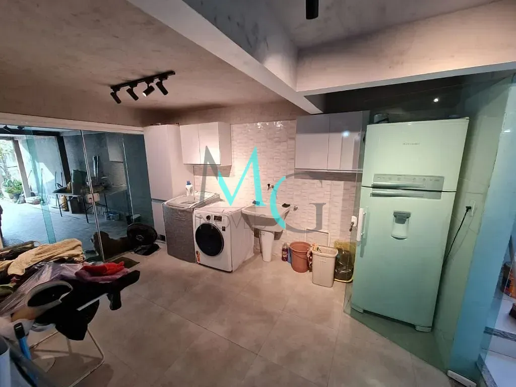 Imagem Casa com 3 dormitórios à venda, 250 m² por R$ 850.000 - Campo Grande - Rio de Janeiro/RJ