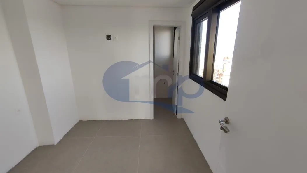 Imagem Apartamento á venda com 3 dormitórios no centro de Torres/RS