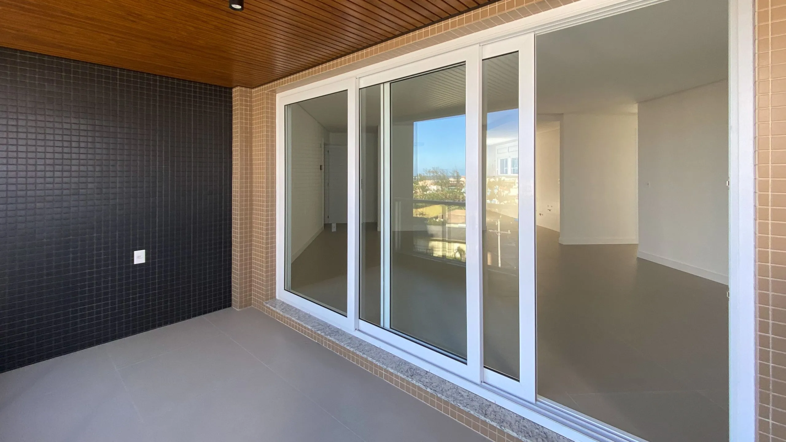 Imagem Apartamento à venda em Torres, Predial, com 2 quartos, 100.44m2