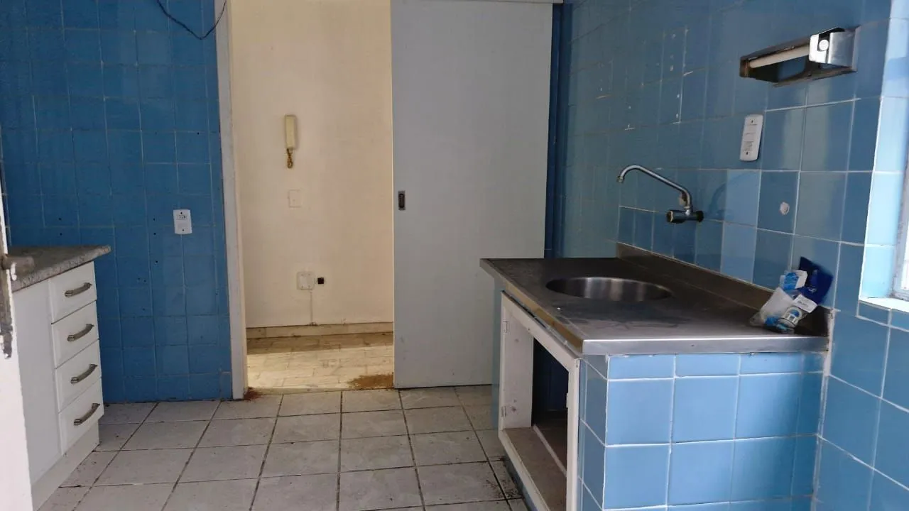 Imagem Apartamento com 2 dormitórios e garden na Rua Ijuí, pronto para reformar