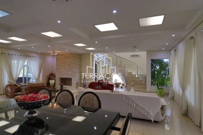 Imagem CASA À VENDA COM PISCINA, 3 SUÍTES, 650M² AC, NO CONDOMINIO INHANDJARA - ITUPEVA/SP