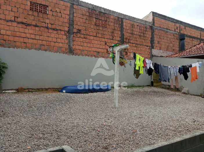 Imagem Casa à venda com 2 quartos , 70m² em Forquilhas São José