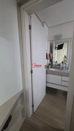 Imagem Apto 2 dorm/suíte com 65m²1 vaga de garagem Bairro Trindade.