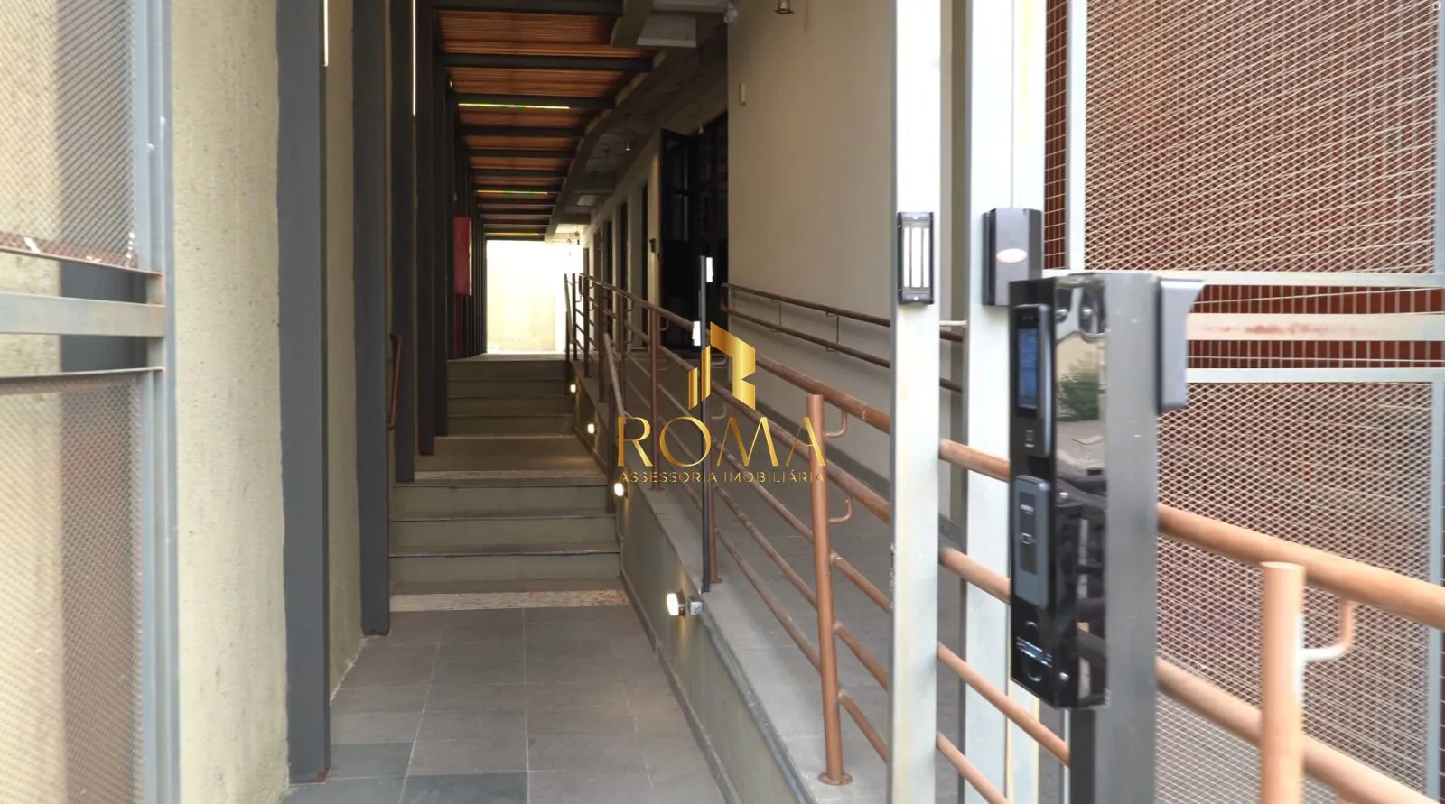 Imagem Sala Comercial 1 dormitórios à venda Nossa Senhora das Dores Santa Maria/RS