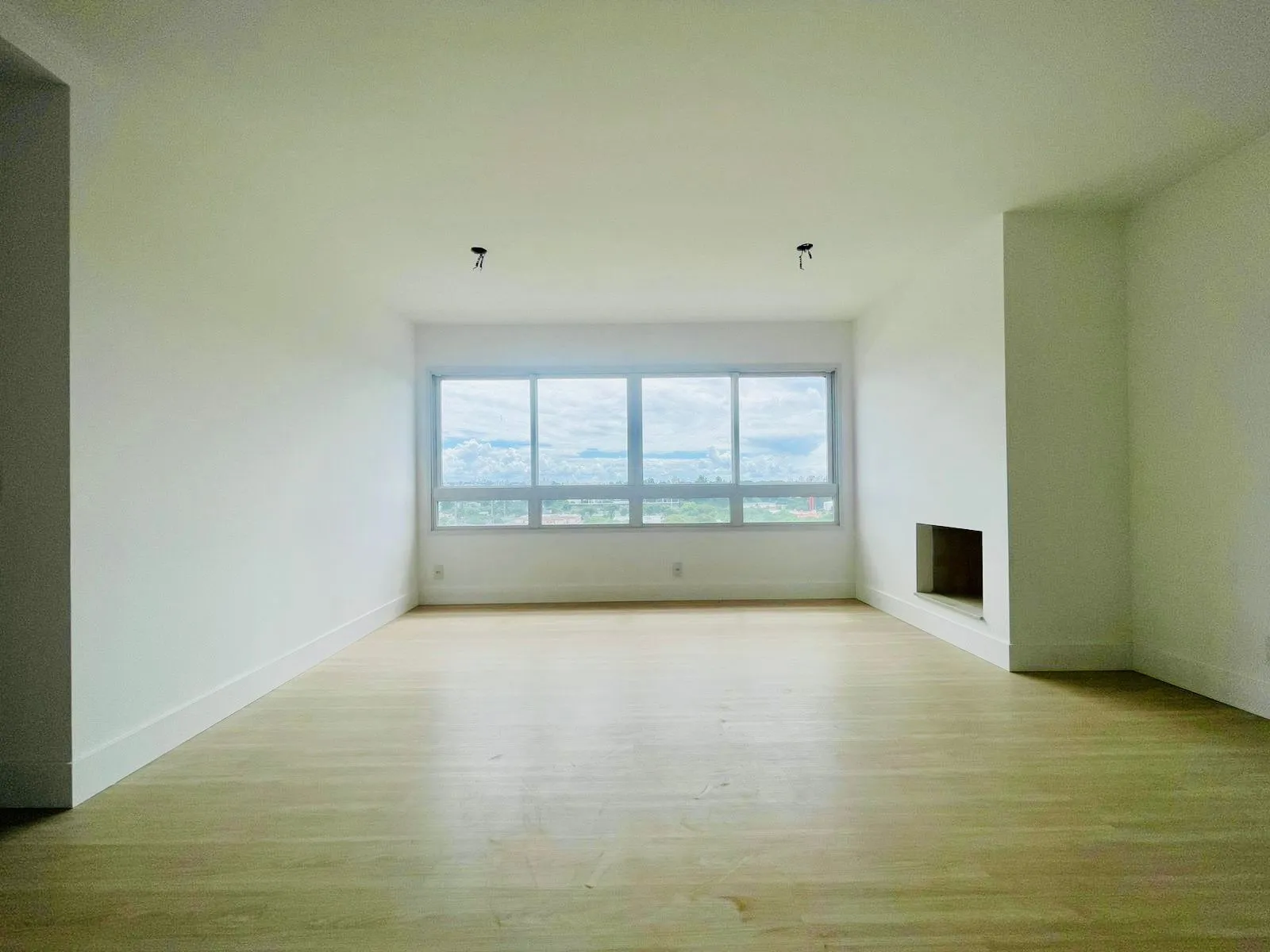 Imagem Apartamento com lareira, churrasqueira e 3 dormitórios no Central Park