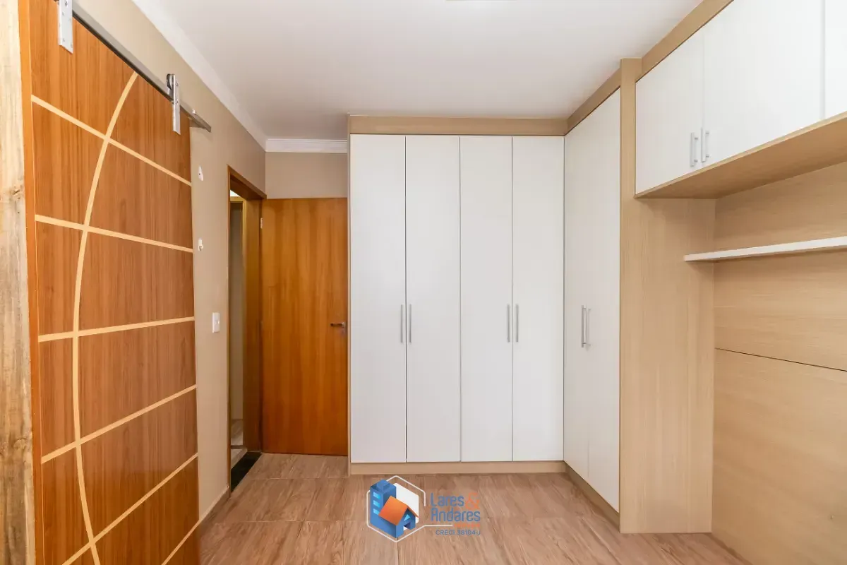 Imagem Casa no condomínio Residencial Erika para venda com 3 quartos, sendo 2 suítes, 100m²