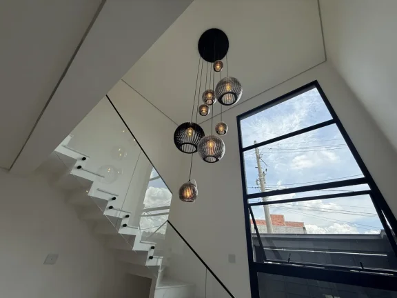 Imagem Casa Semi Mobiliada à Venda com Piscina e Suíte Nova Jaguarí