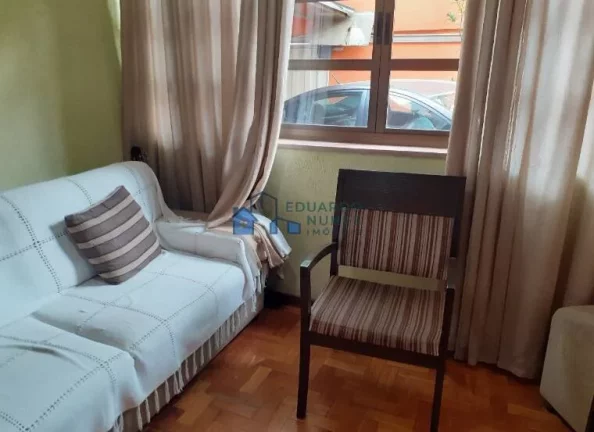 Imagem CASA COM 04 QUARTOS, 03 VAGAS, RUA PLANA NA SERRA