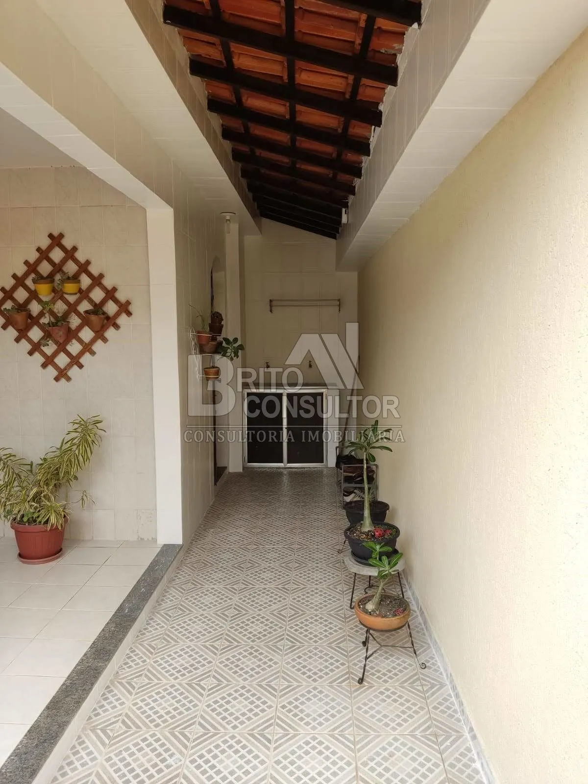Imagem Vendo Linda Casa Duplex no Bandeirantes, 2 Qts, Suíte, Vaga, Terraço, churras, 157 m² Bandeirantes-São Gonçalo