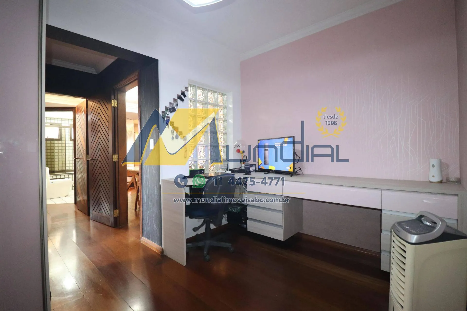 Imagem Apartamento amplo para locação na Vila Bastos - 180 m² e 4 vagas
