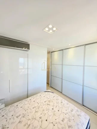 Imagem Apartamento de alto padrão vista mar com duas suítes armários planejados a venda no Horto Florestal