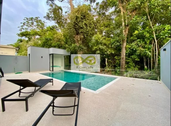 Imagem Venha conhecer essa incrível casa com 5 quartos sendo 5 suítes, totalizando 330,00 m2 de área!