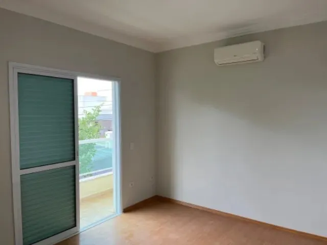 Imagem Casa no Condomínio Lago da Serra, ao lado do lago no centro da cidade de Araçoiaba da Serra