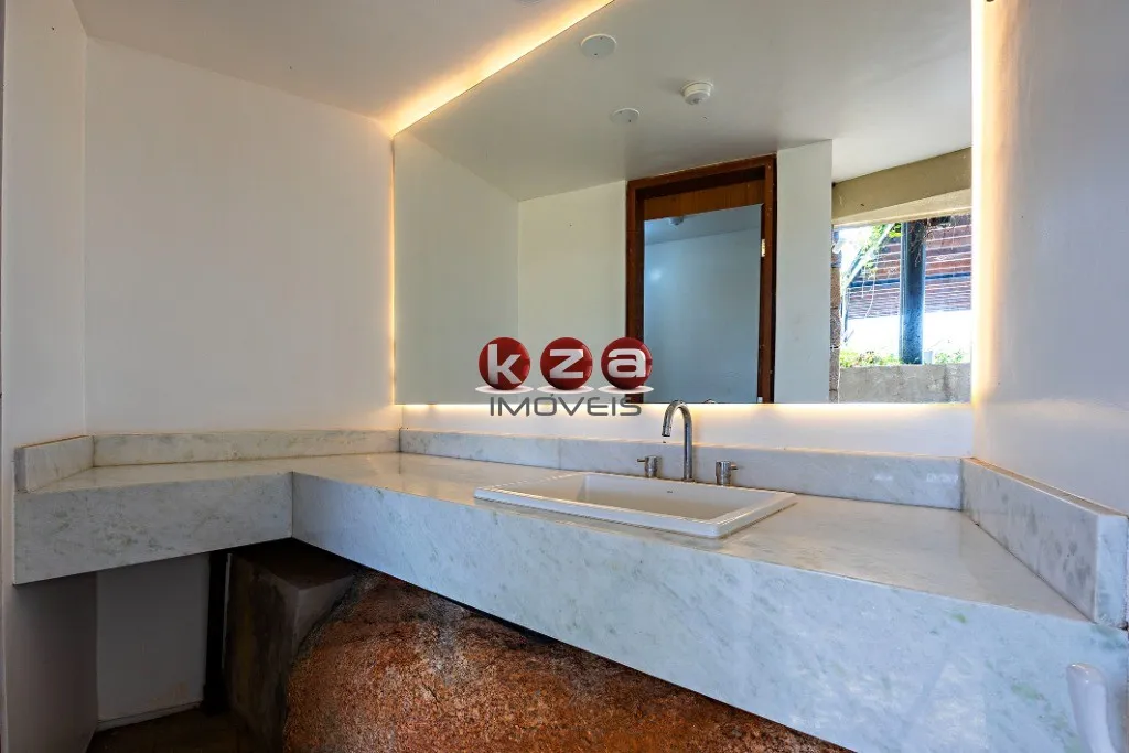 Imagem Venda de Casa Espetacular em Itu-SP: 5 Quartos, 3 Suítes, 3 Salas, 800 m² constr. Muita Natureza, 20.000 metros de terreno no Jardim Paraíso II.