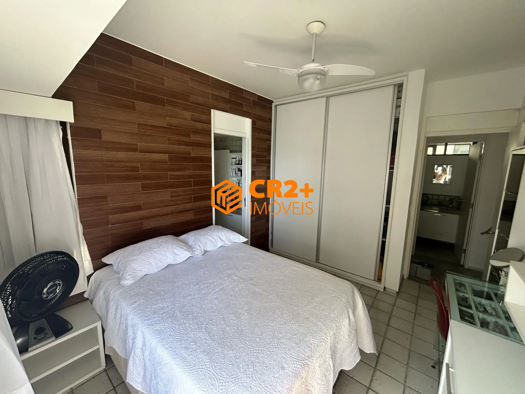 Imagem Vendo apartamento de luxo na av Boa Viagem - 200m2 - 4 quartos sendo 2 suítes e
