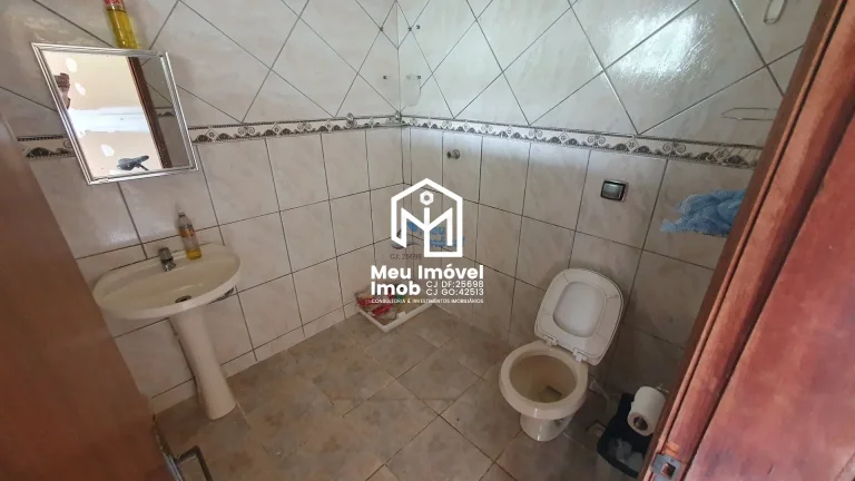 Imagem QS 11 Areal Casa com Loja 4 Quartos 3 Vagas 190m² Área de Serviço Box em Blindex