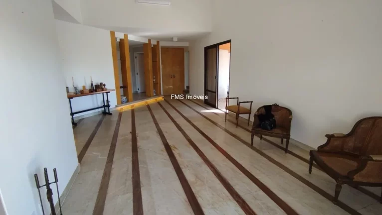 Imagem Aluga Cobertura Duplex no Real Parque, com 3 suítes, 3 salas, 6 banheiros, 6 vagas, 490m².