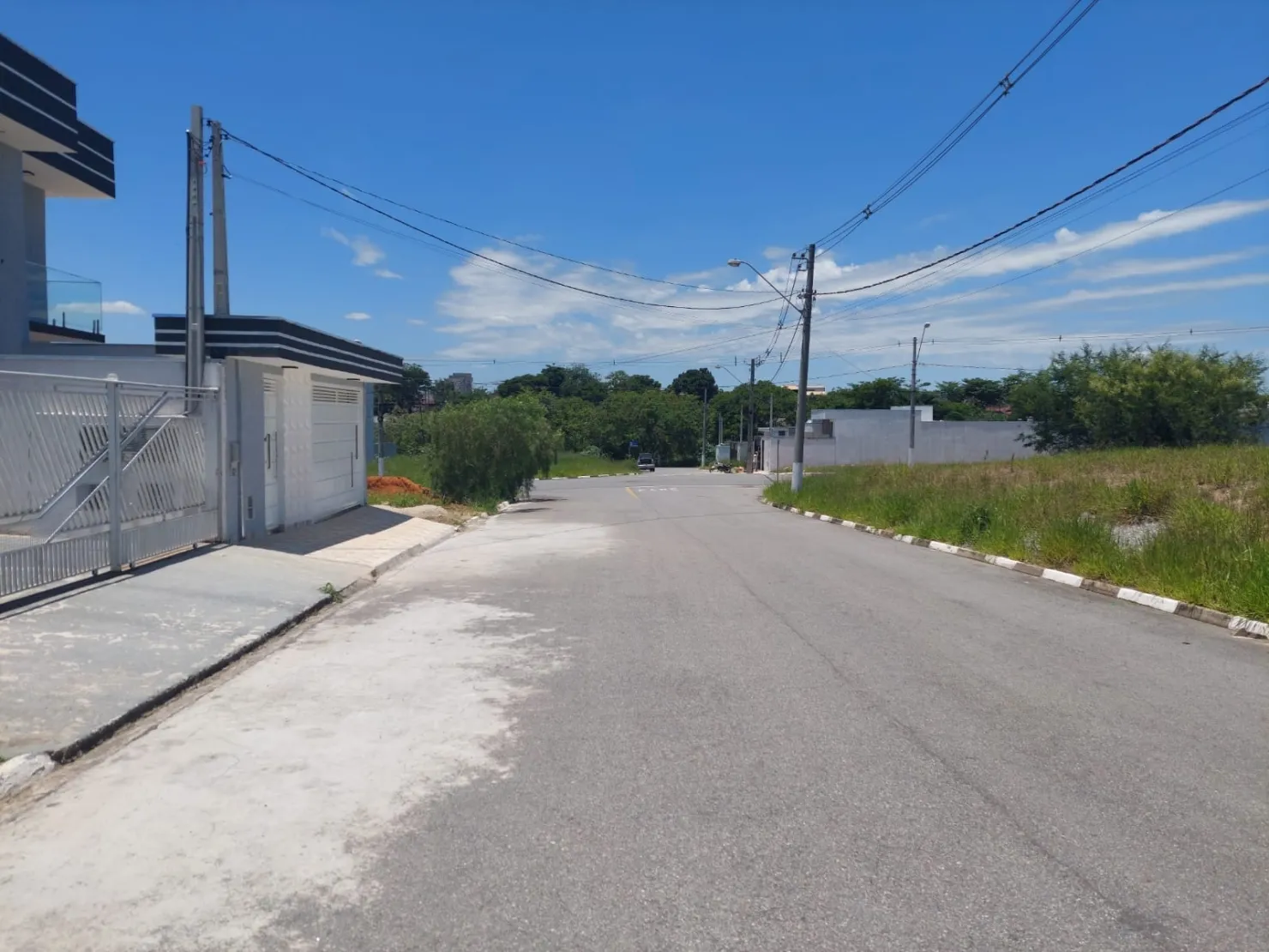 Foto do imóvel Terreno à venda 176M², Loteamento Residencial e Comercial Flamboyant, Pindamonhangaba - SP
